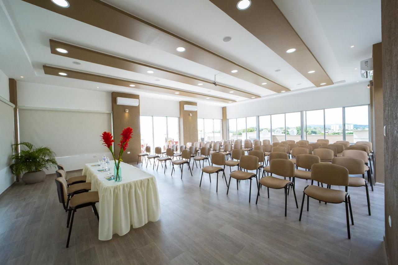 Hotel Ribera Sinu Монтерія Екстер'єр фото